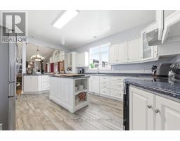 Den - 700 Point Church Drive, North Algona Wilberforce, ON K0L3C0 Photo 10