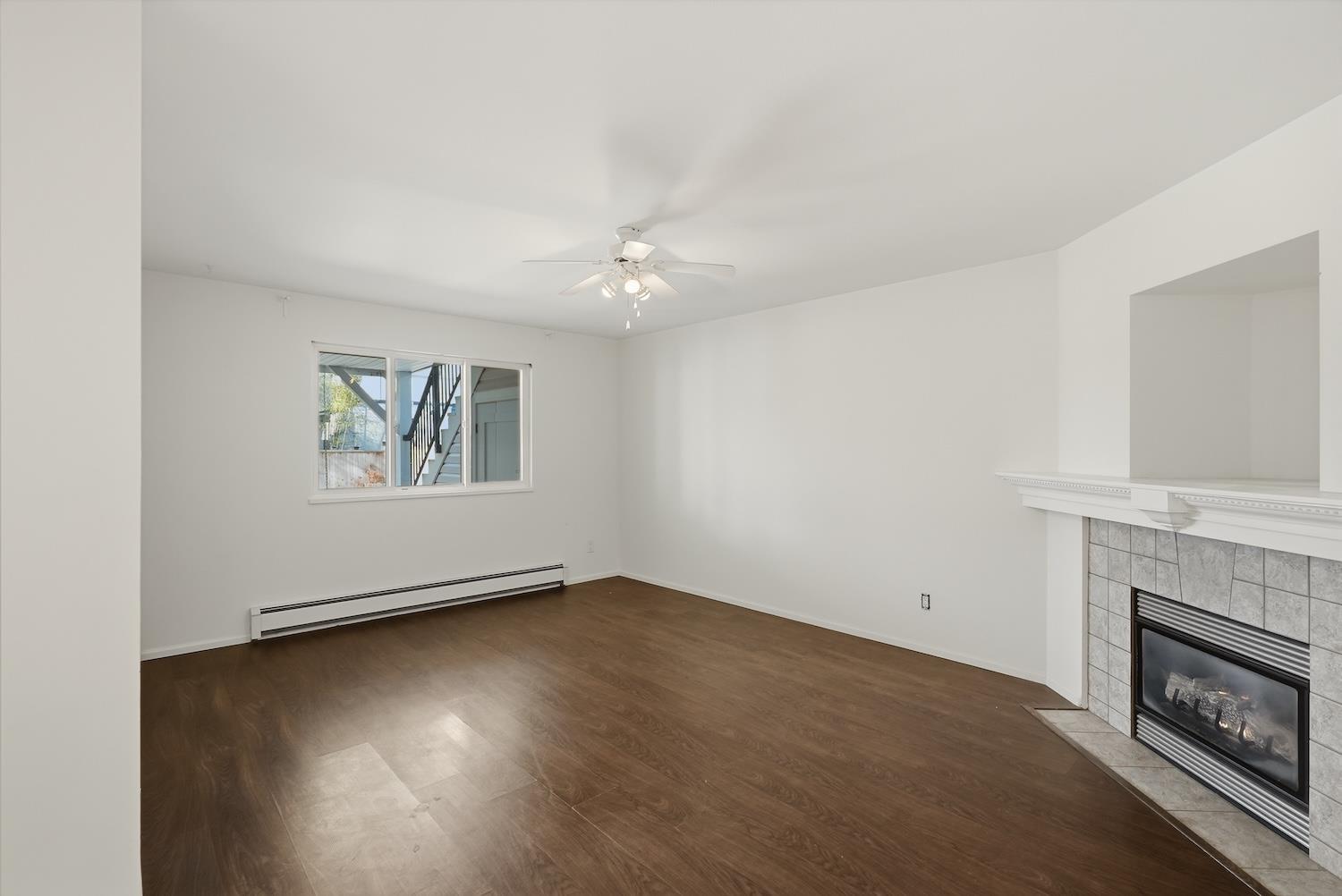 863 LEE STREET, White Rock