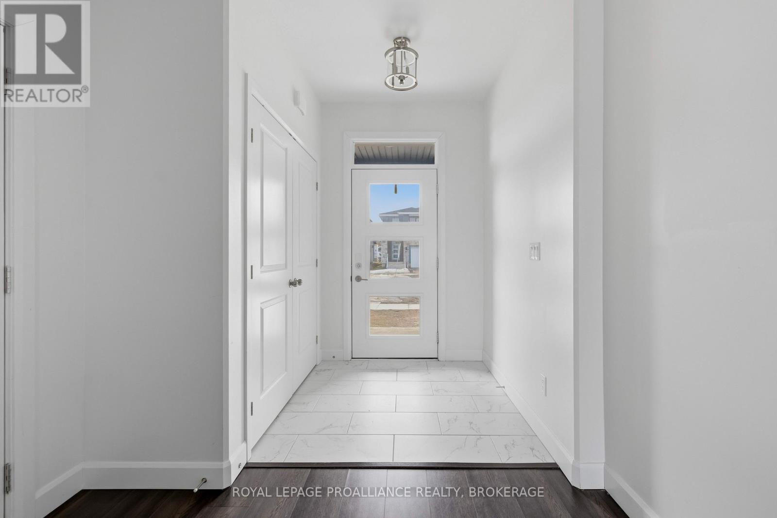 33 WALDEN POND DRIVE - 4