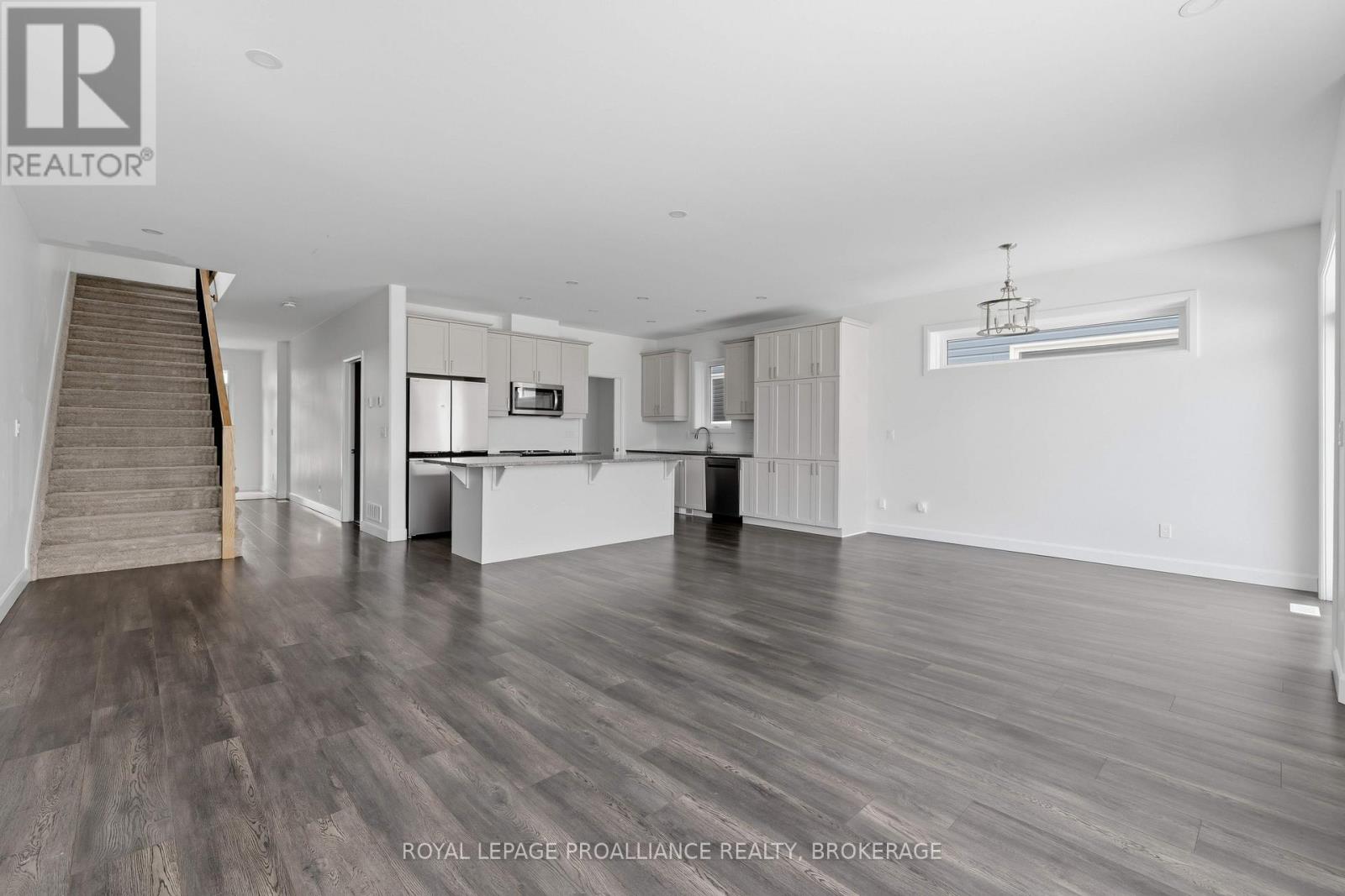 33 WALDEN POND DRIVE - 9