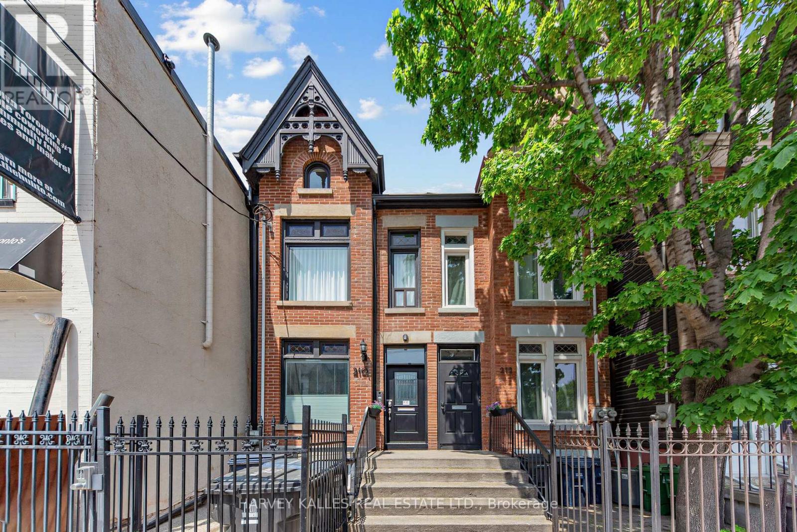 Listing photo of 210 GERRARD STREET E