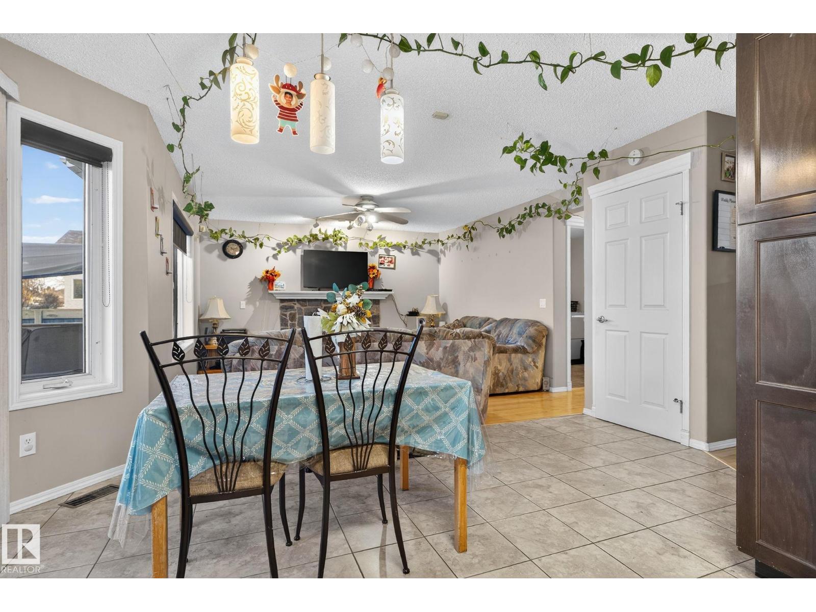 3912 31 ST NW - 20