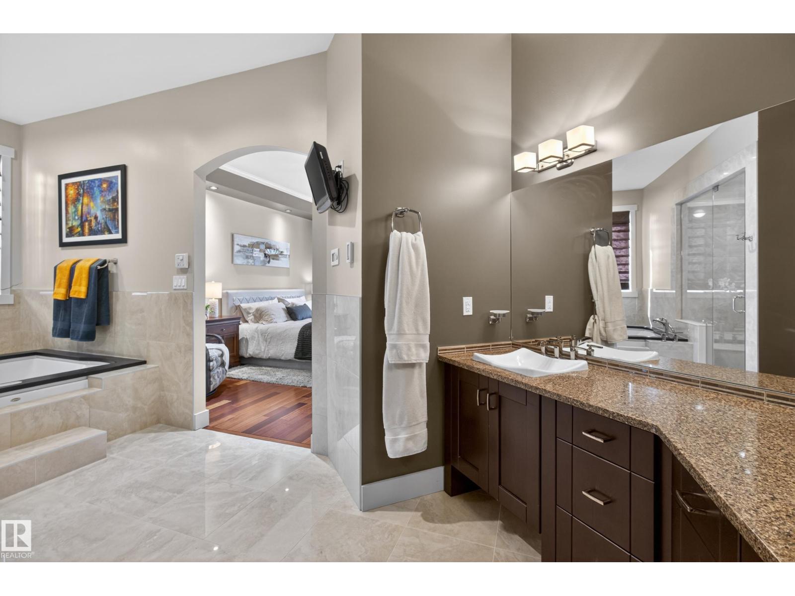 #37 52224 RGE ROAD 231 - 25