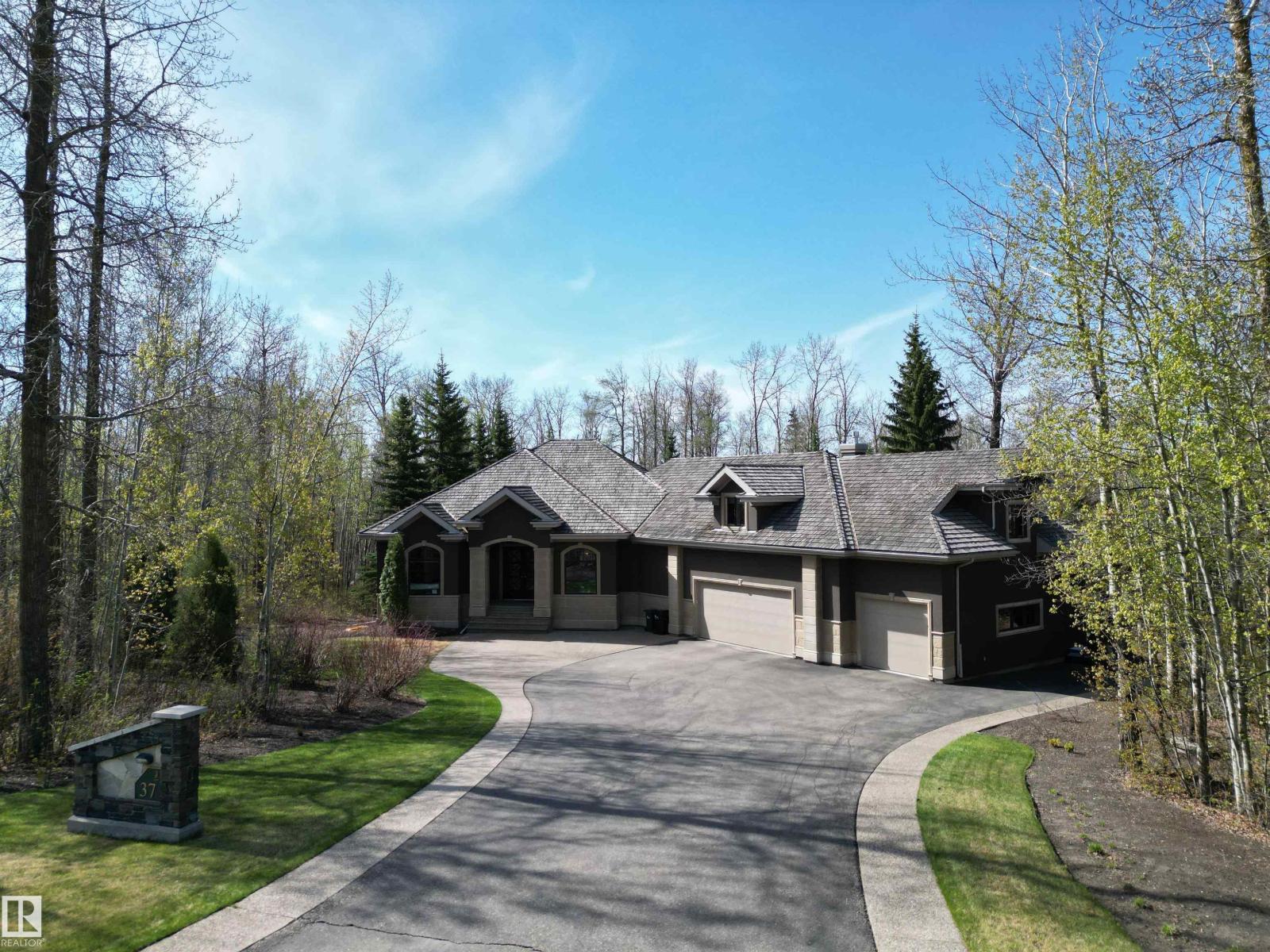 #37 52224 RGE ROAD 231 - 68