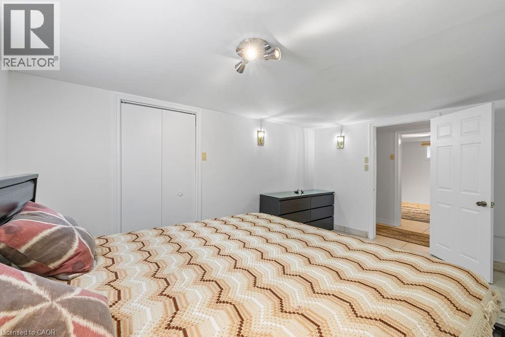 140 SOLOMON Crescent, Hamilton, Ontario, L8W2G7 — Photo 32