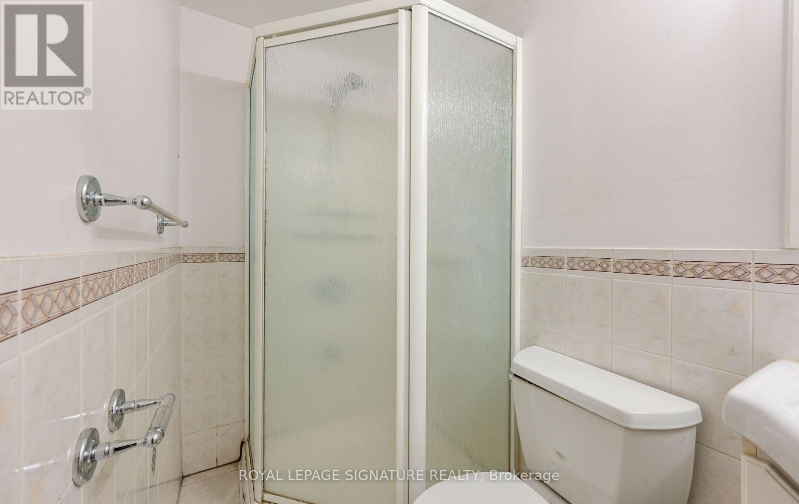 2 DANJOHN CRESCENT - 35