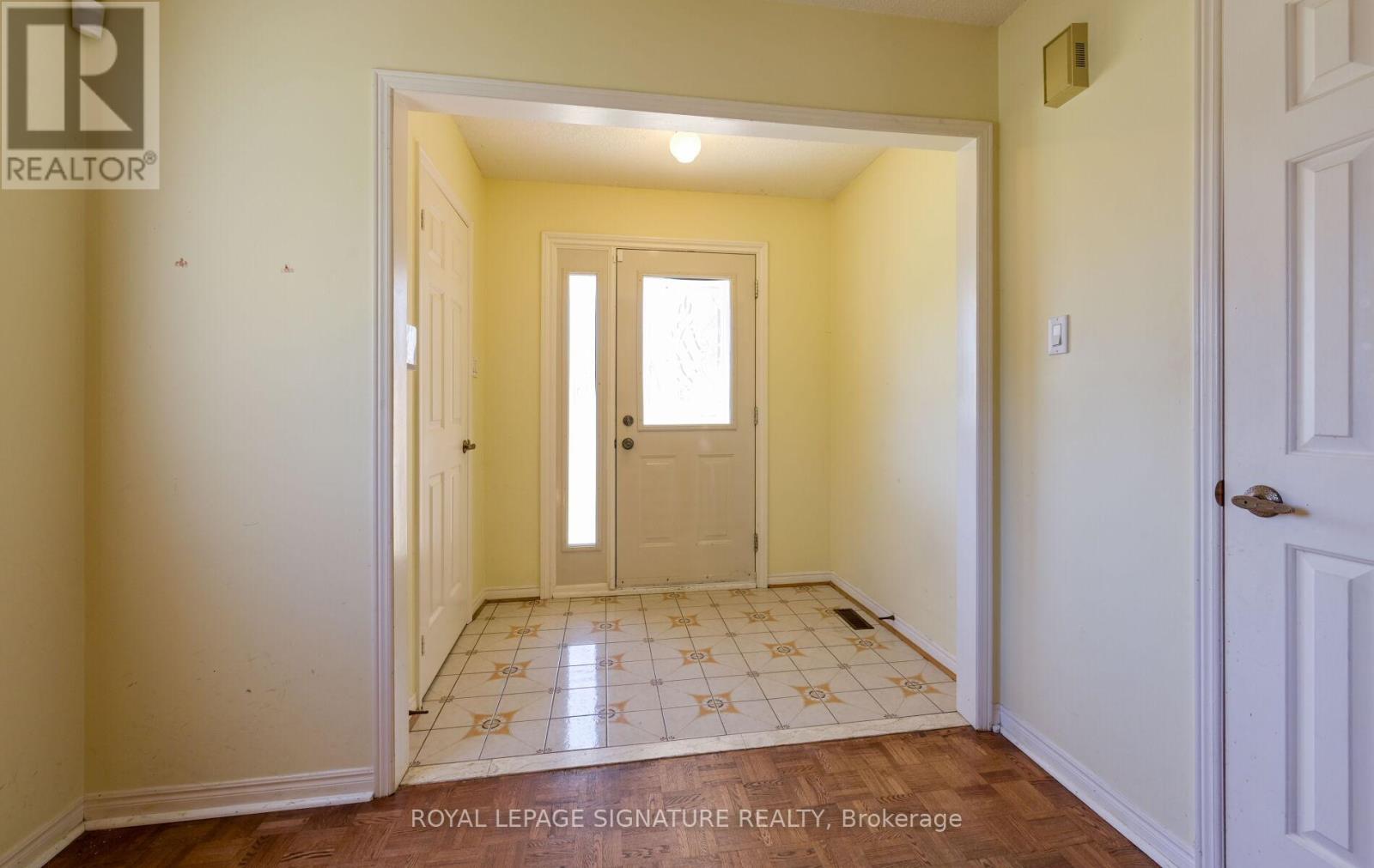 2 DANJOHN CRESCENT - 4