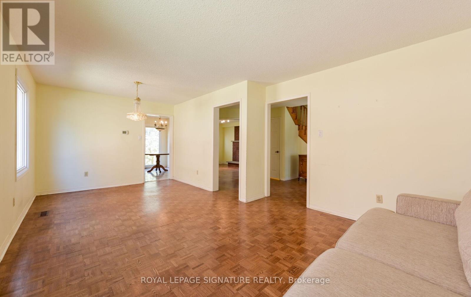 2 DANJOHN CRESCENT - 9