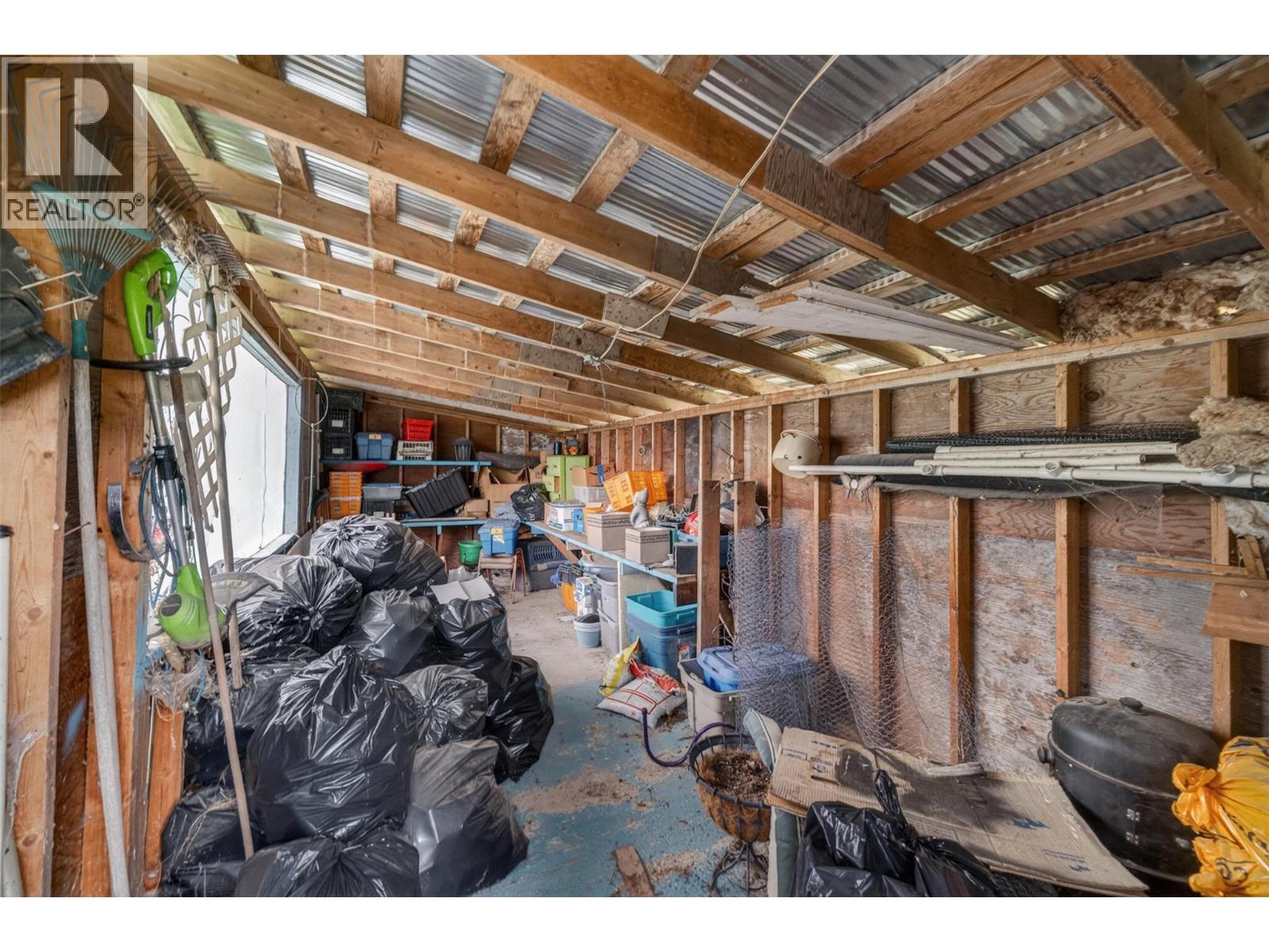 1403 Salmon River Road, Salmon Arm