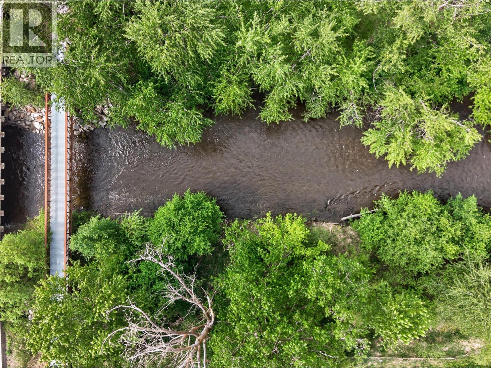 1403 Salmon River Road, Salmon Arm