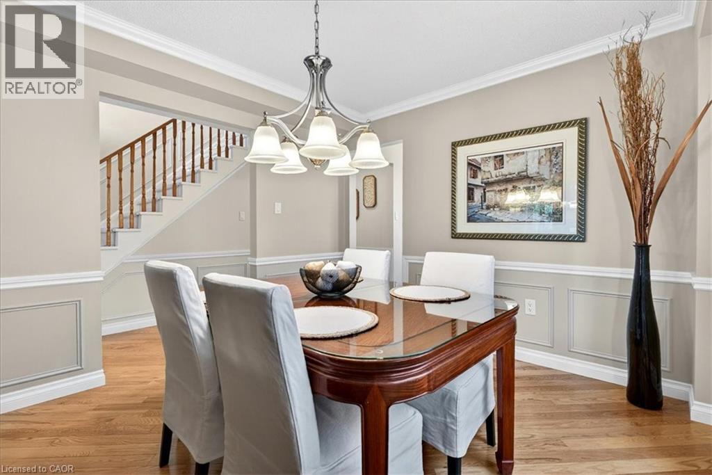 799 HAWKINS Crescent, Burlington, Ontario, L7S2C2 — Photo 7
