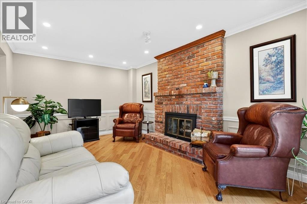 799 HAWKINS Crescent, Burlington, Ontario, L7S2C2 — Photo 9