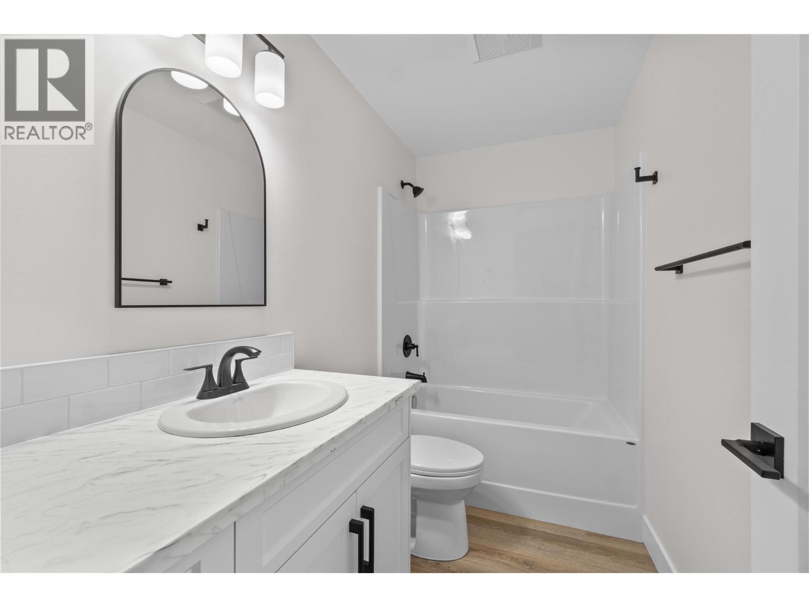 730 Elderberry Walk, Sicamous