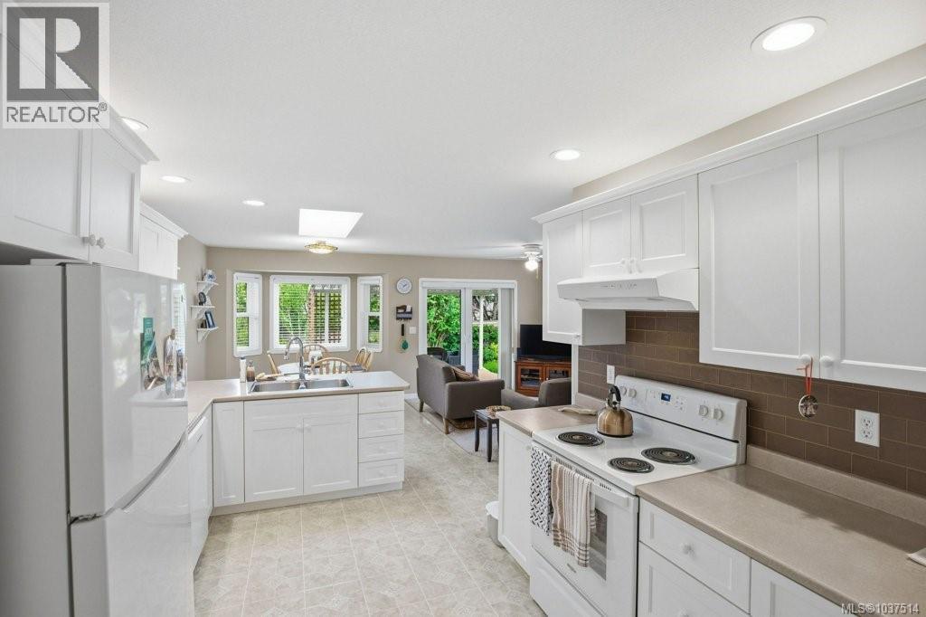 533 Aspen Ave, Qualicum Beach