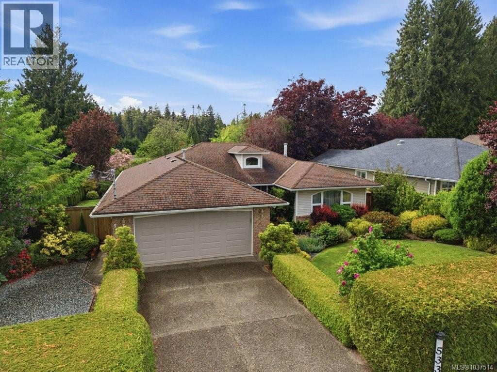 533 Aspen Ave, Qualicum Beach