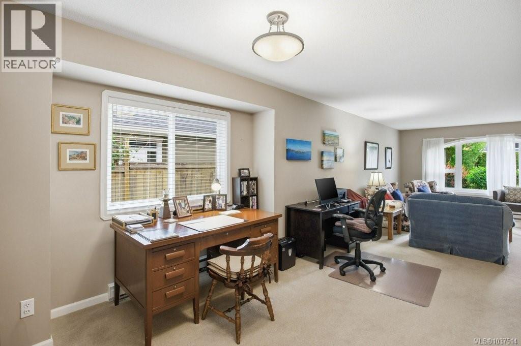 533 Aspen Ave - 8