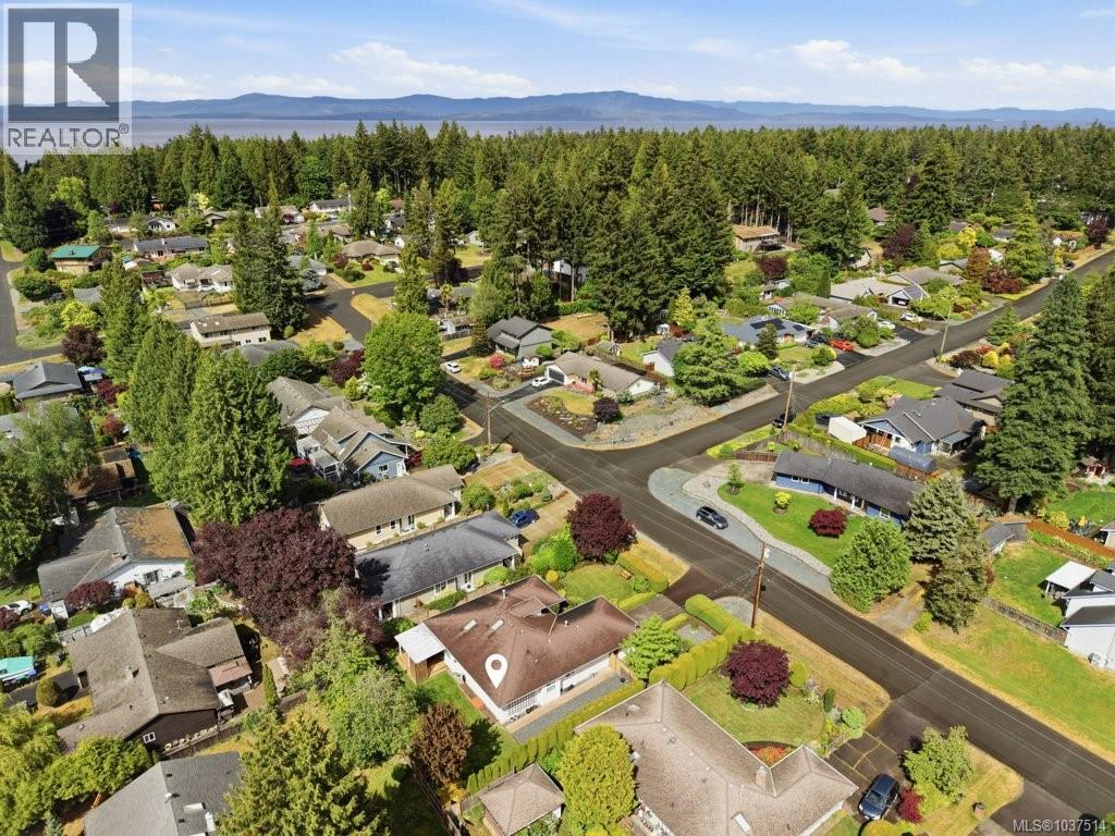 533 Aspen Ave, Qualicum Beach