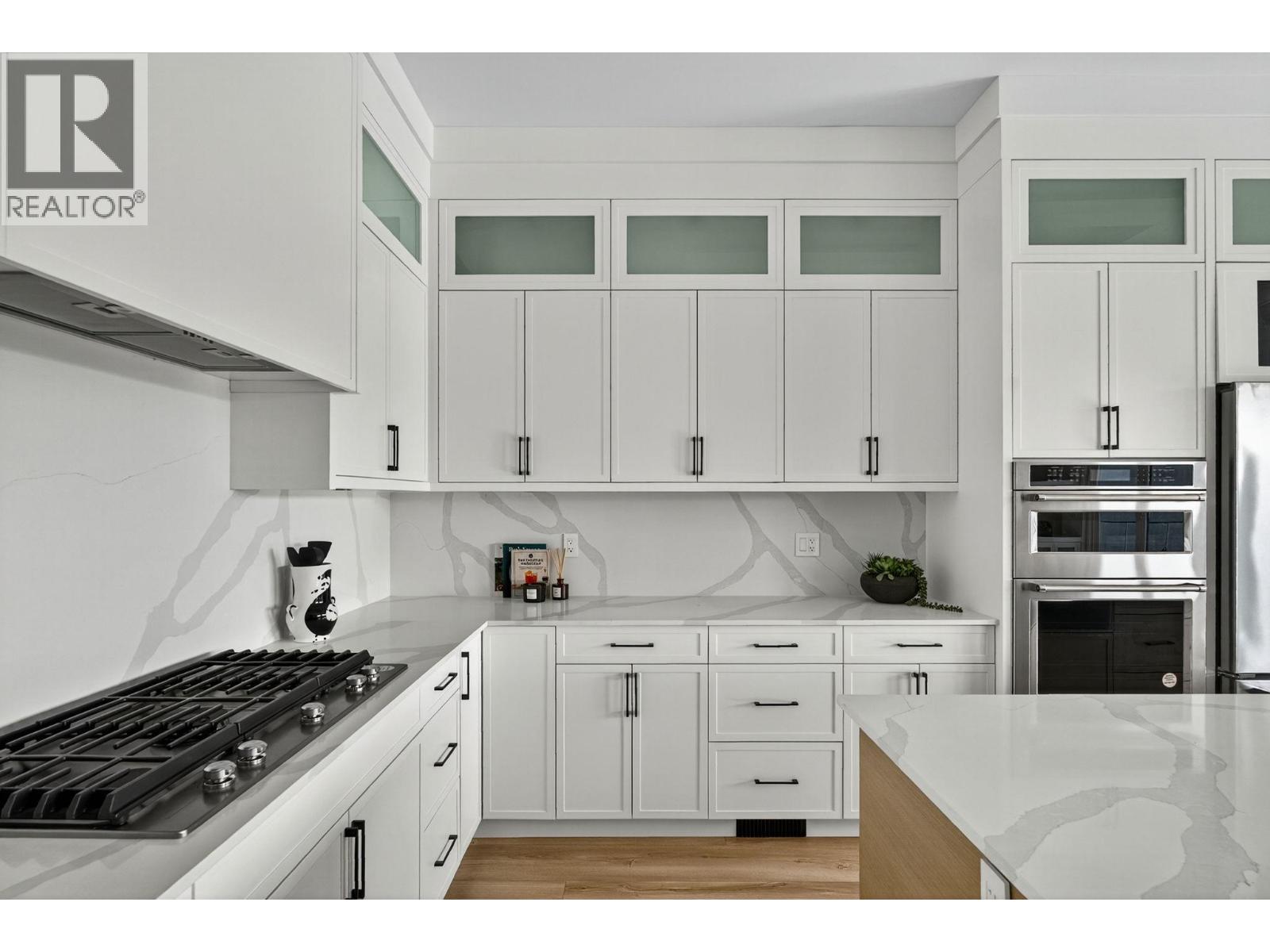 8932 Tavistock Road - 9