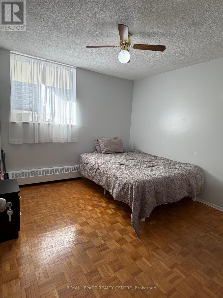 #209 340 DIXON ROAD - 12
