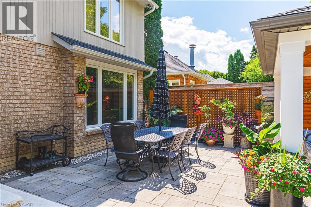 33 GOLFVIEW Crescent, Dundas, Ontario, L9H6V1 — Photo 12