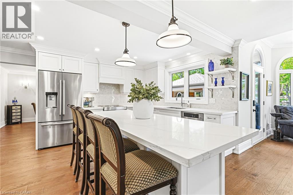 33 GOLFVIEW Crescent, Dundas, Ontario, L9H6V1 — Photo 7