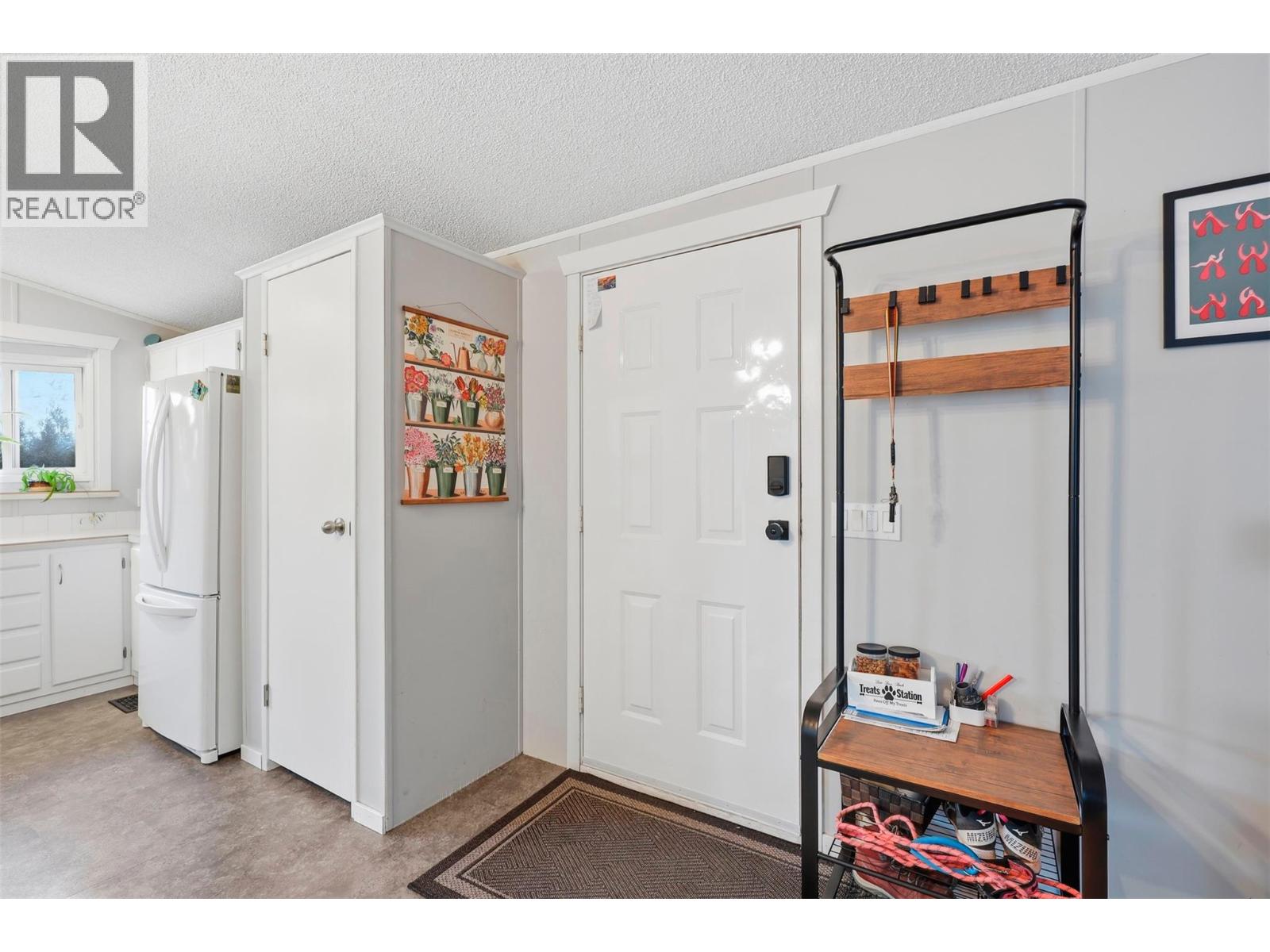 #35 1555 HOWE Road - Image 3