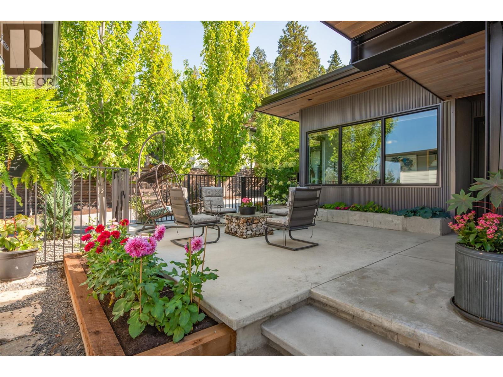  763 Barnaby Road, Kelowna