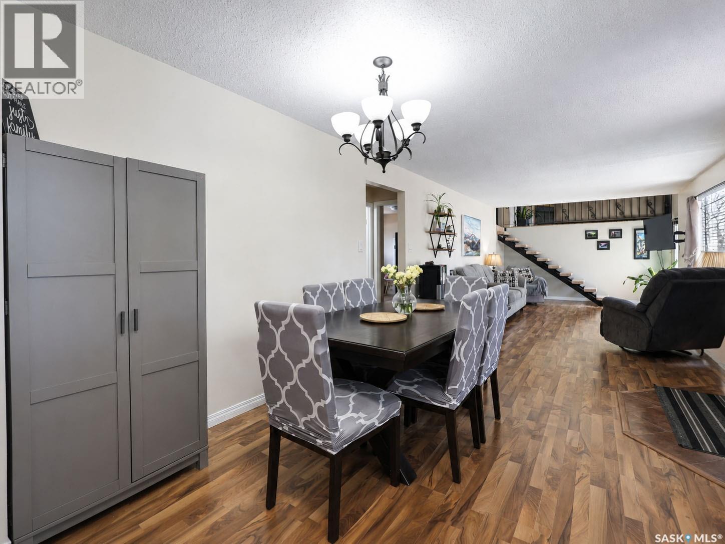 312 20th STREET E - 13