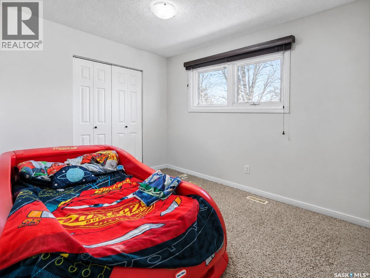 312 20th STREET E - 21