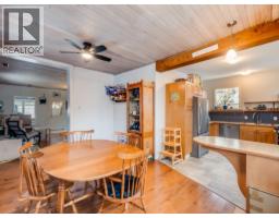 Living room - 2050 Georgia Street, Rossland, BC V0G1Y0 Photo 10