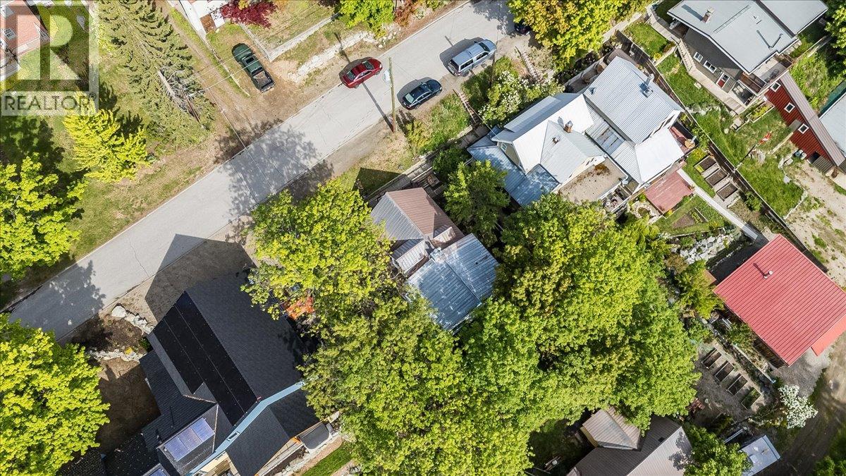 2050 Georgia Street, Rossland