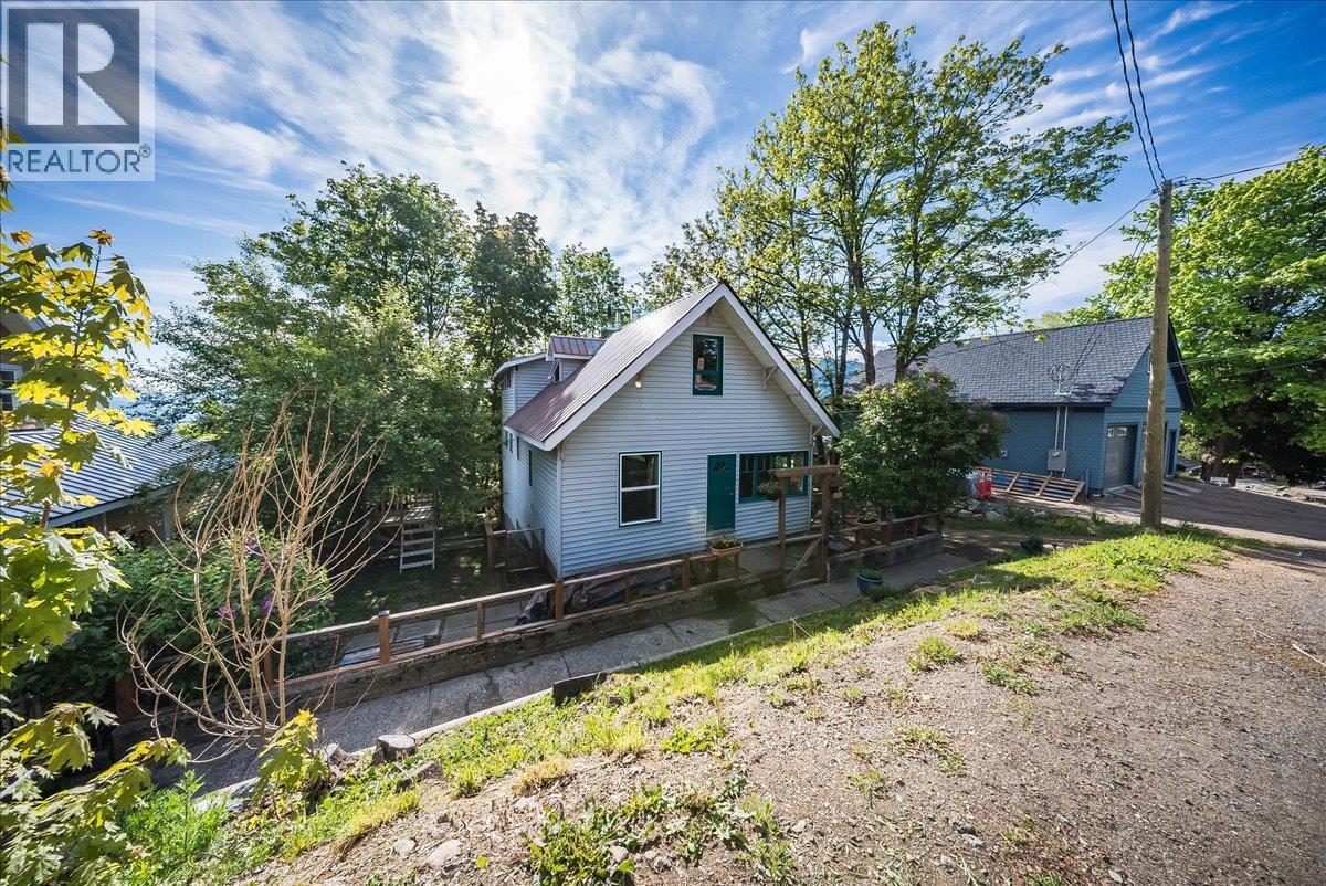 2050 Georgia Street, Rossland