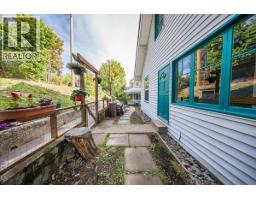 2050 Georgia Street, Rossland, BC V0G1Y0 Photo 38