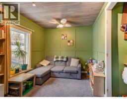 2050 Georgia Street, Rossland, BC V0G1Y0 Photo 15