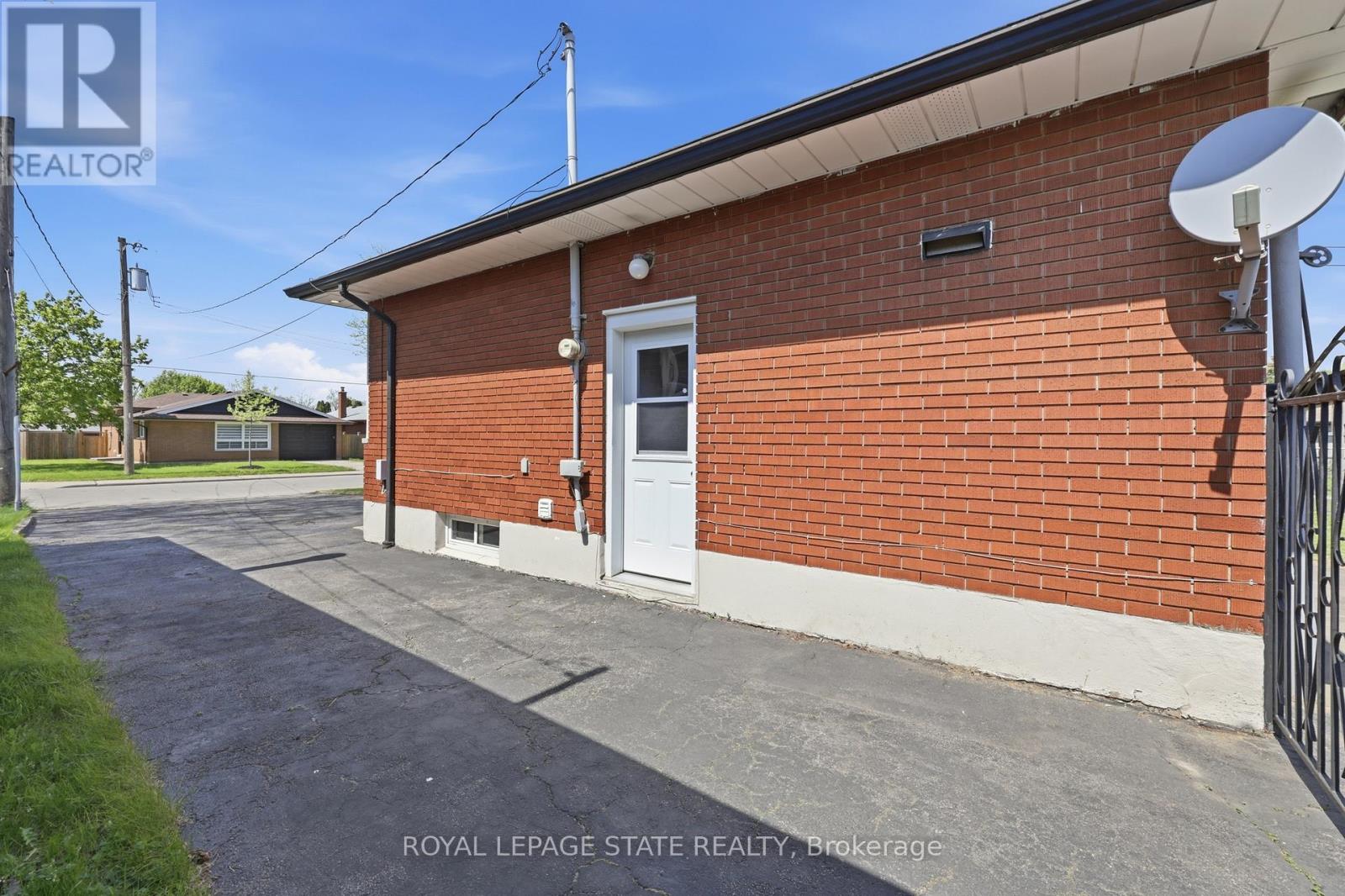 168 NUGENT DRIVE - 31