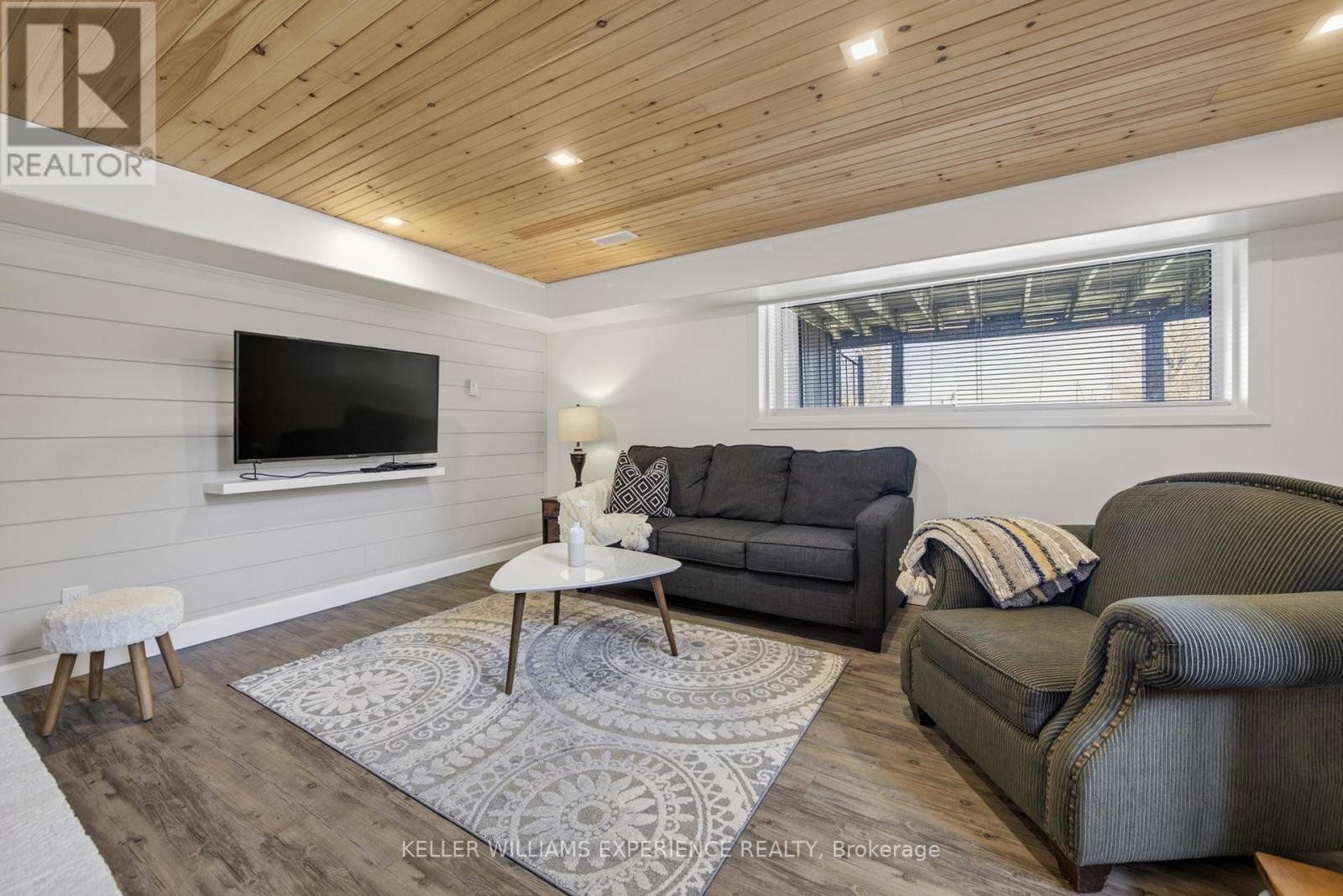 328 CEDAR AVENUE - 22