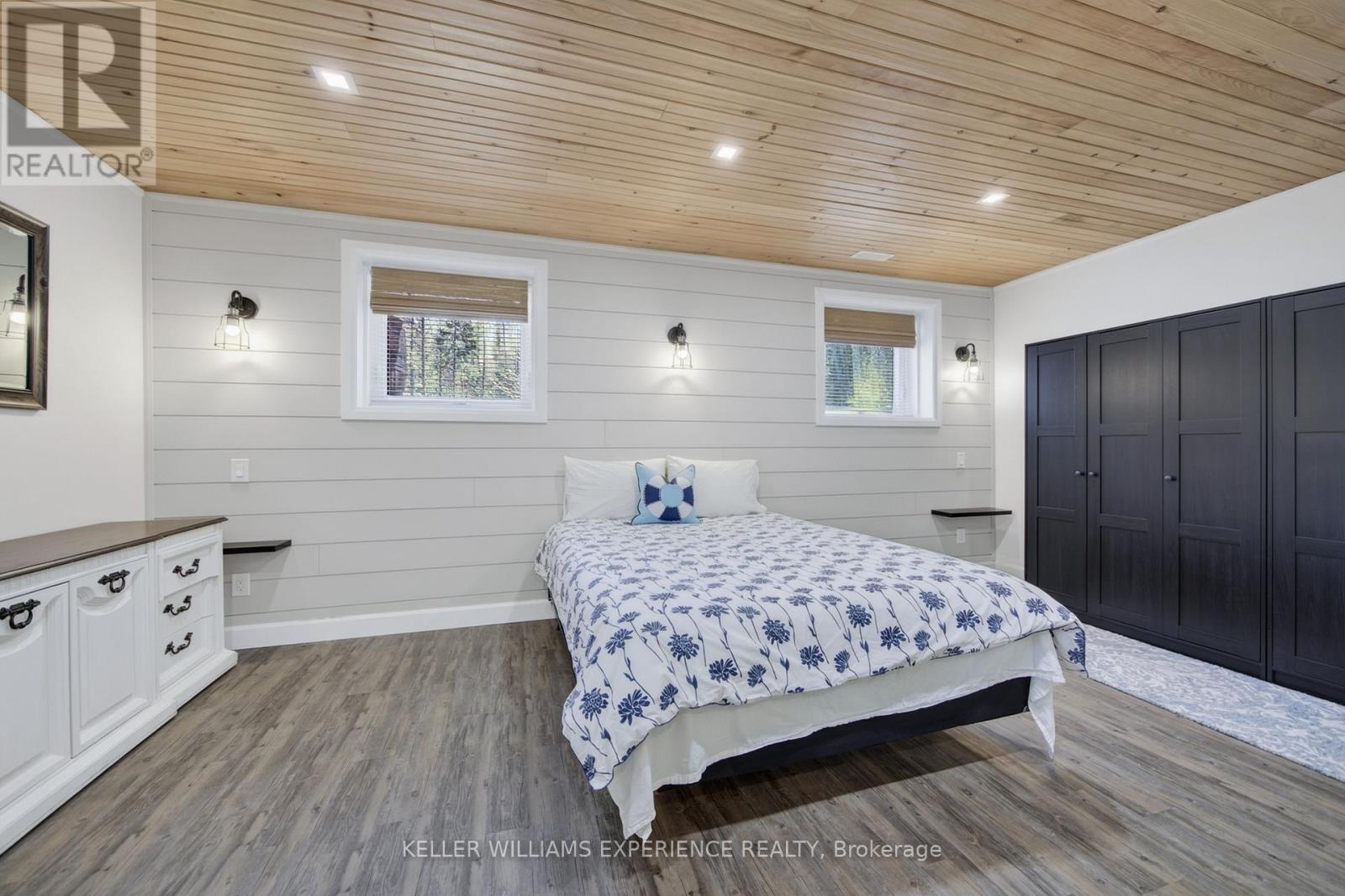 328 CEDAR AVENUE - 23