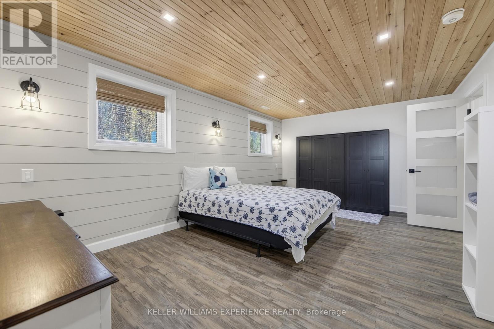 328 CEDAR AVENUE - 24