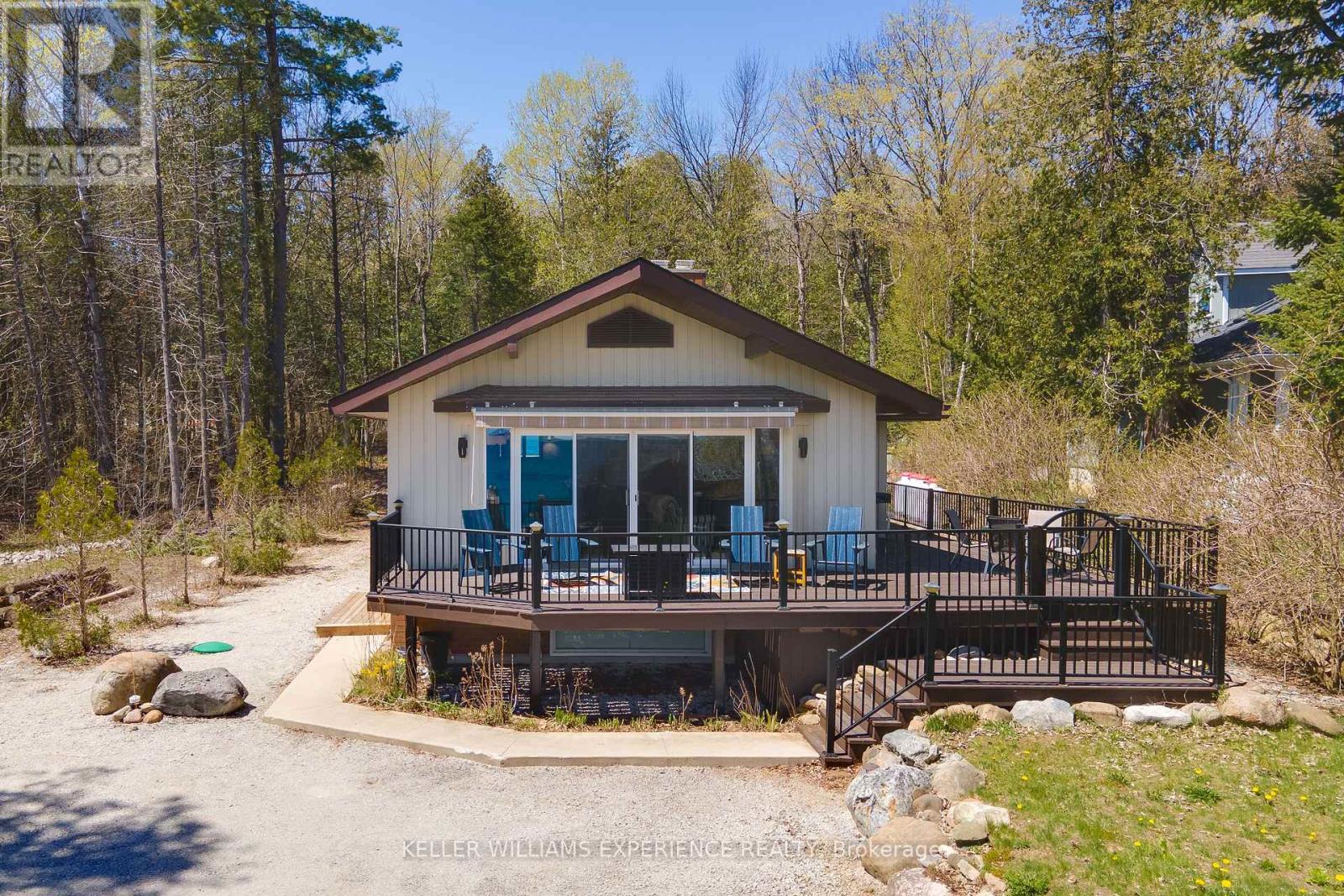 328 CEDAR AVENUE - 3