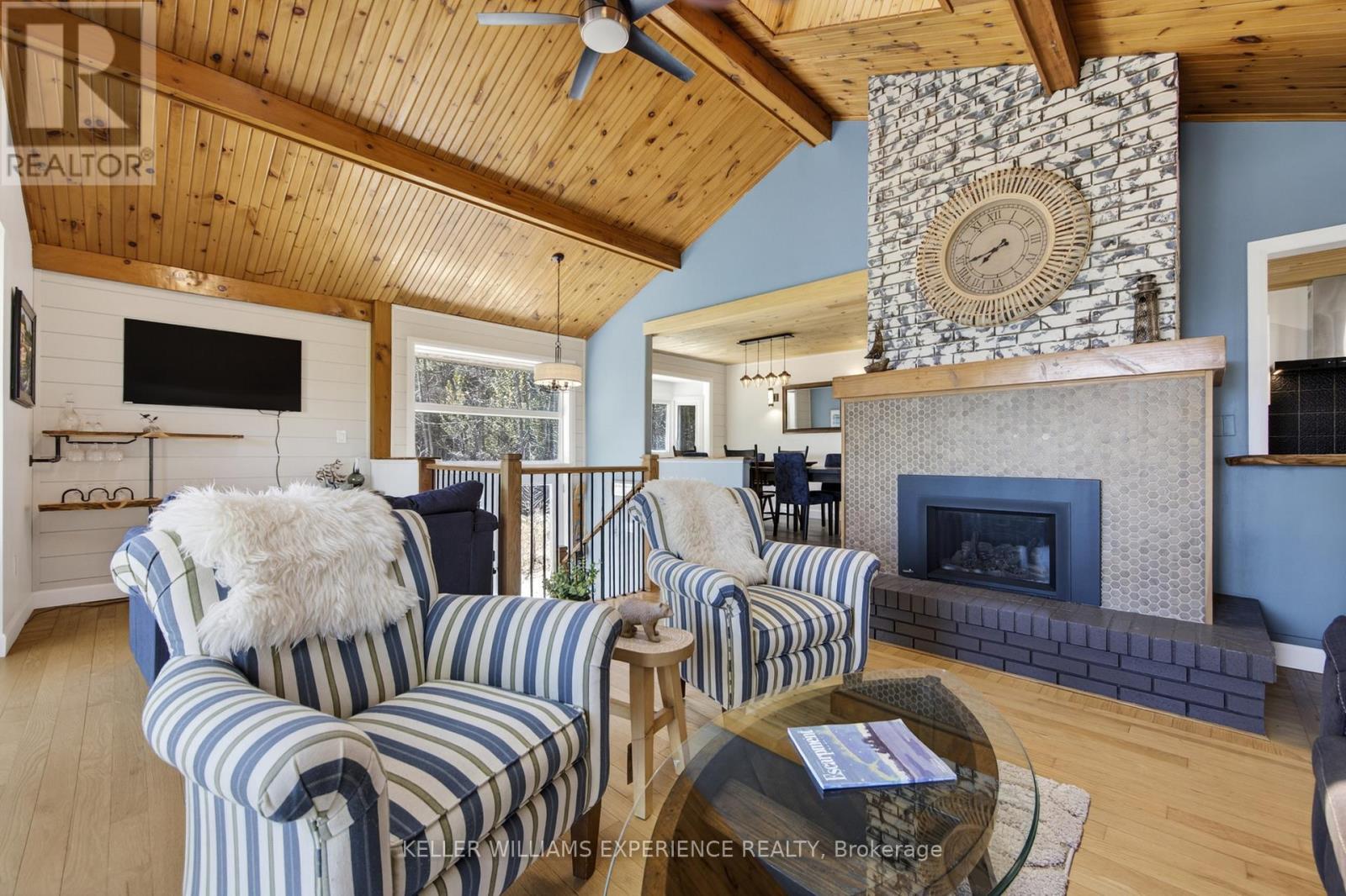 328 CEDAR AVENUE - 8