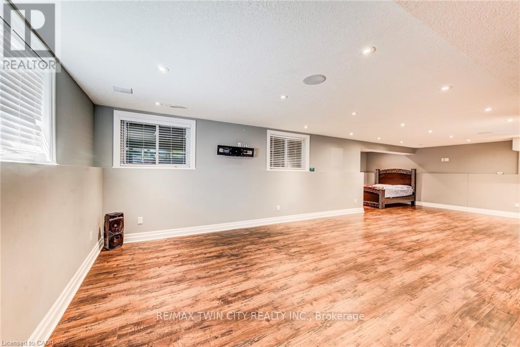 78 DOLMAN STREET - 41