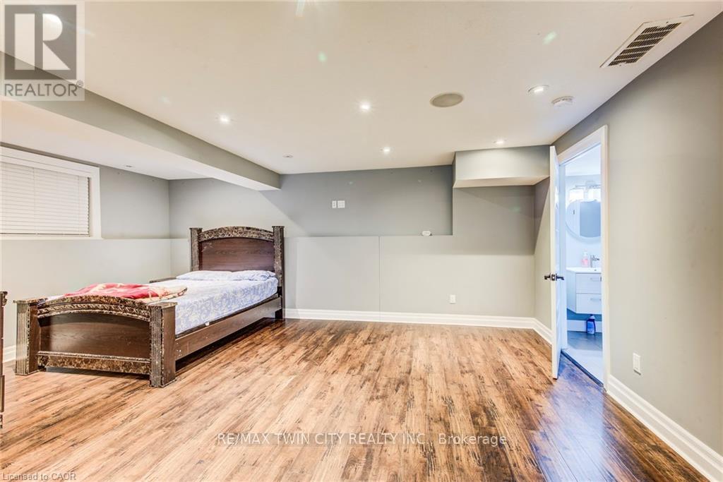 78 DOLMAN STREET - 42