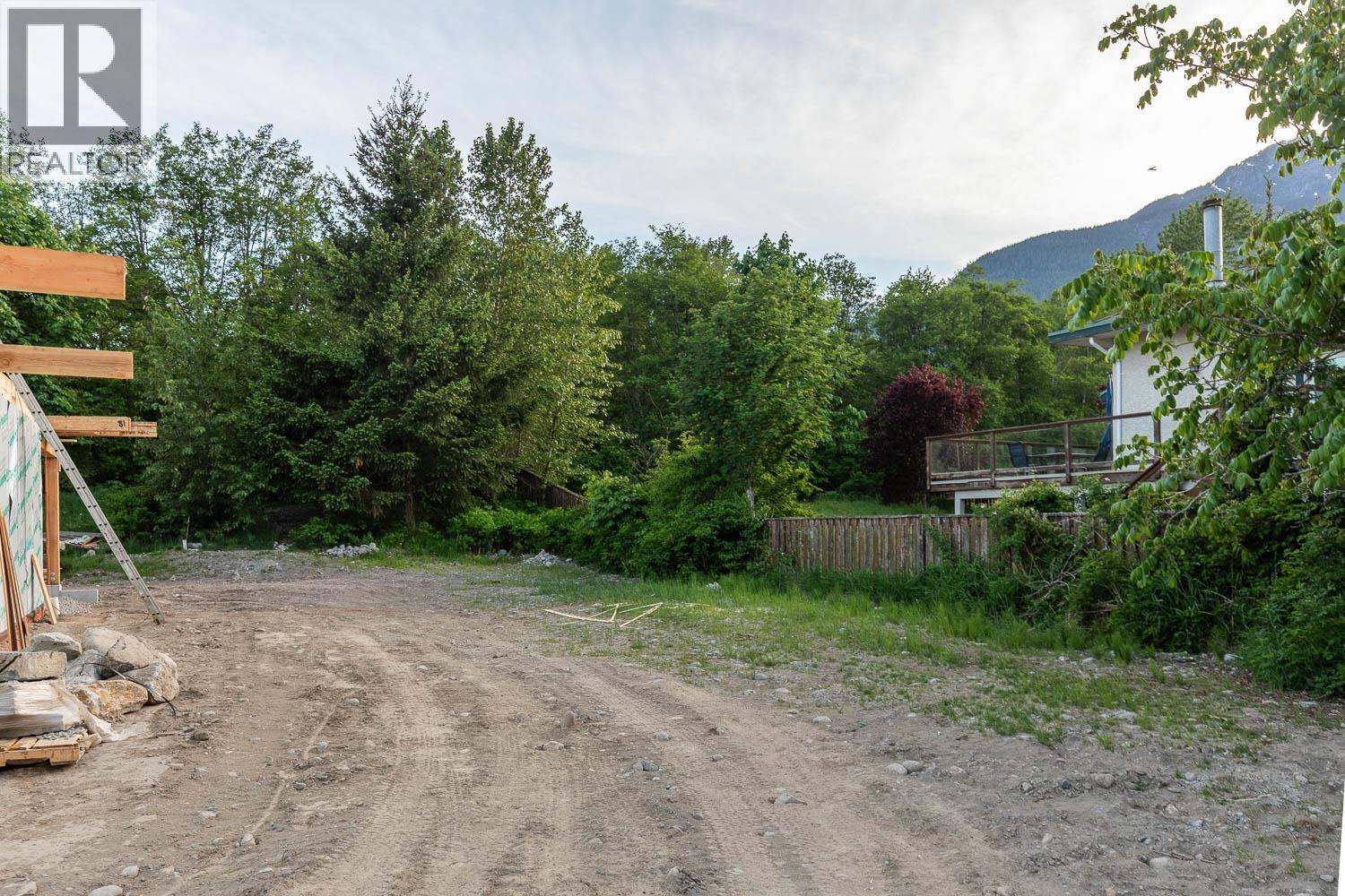 1583 EAGLE RUN DRIVE, Squamish