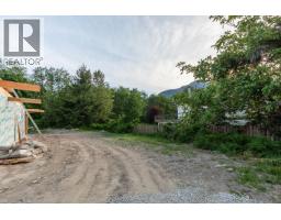 1583 Eagle Run Drive, Squamish, BC V8E1M1 Photo 9