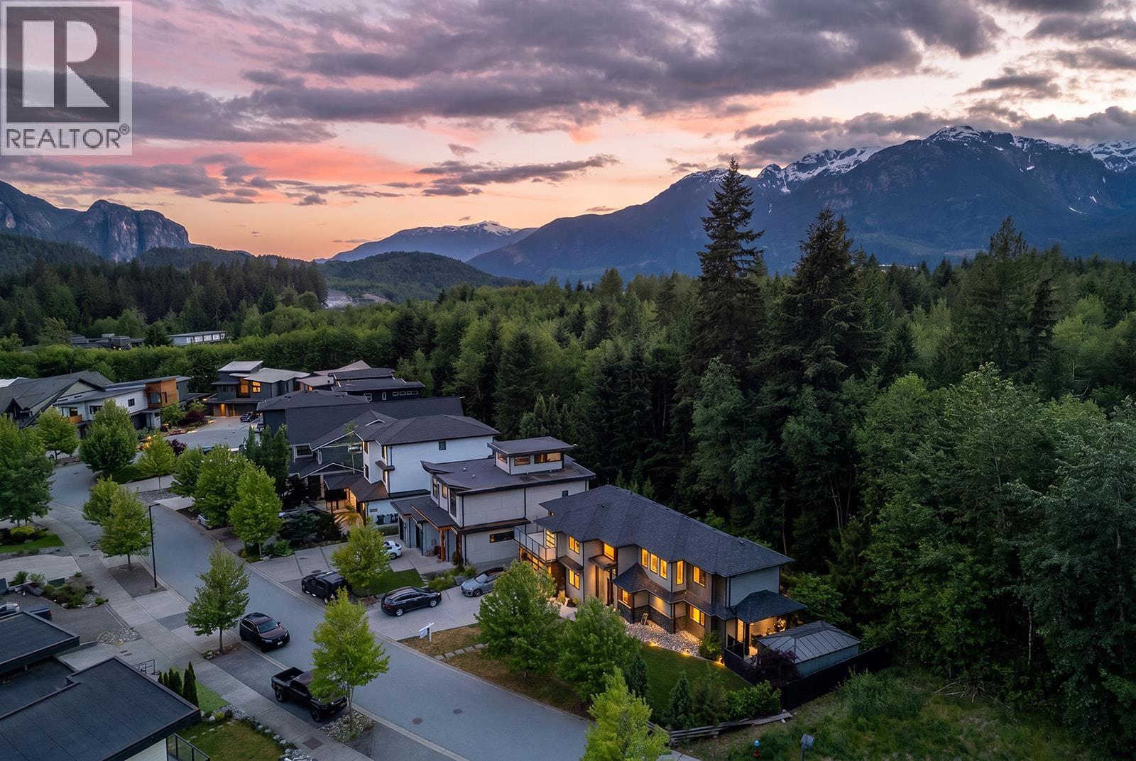 40305 ARISTOTLE DRIVE, Squamish