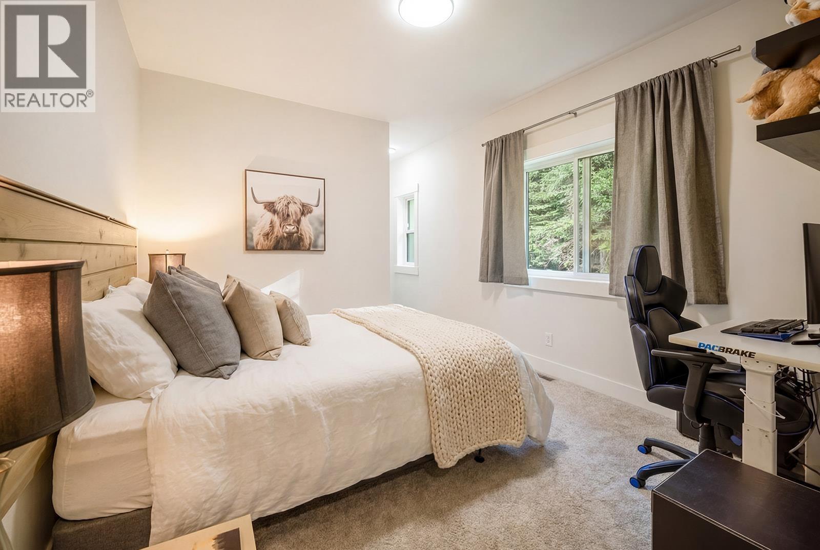 40305 ARISTOTLE DRIVE, Squamish