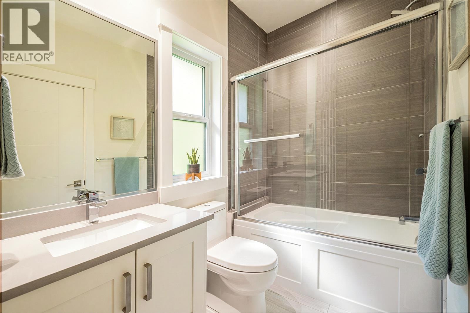 40305 ARISTOTLE DRIVE, Squamish