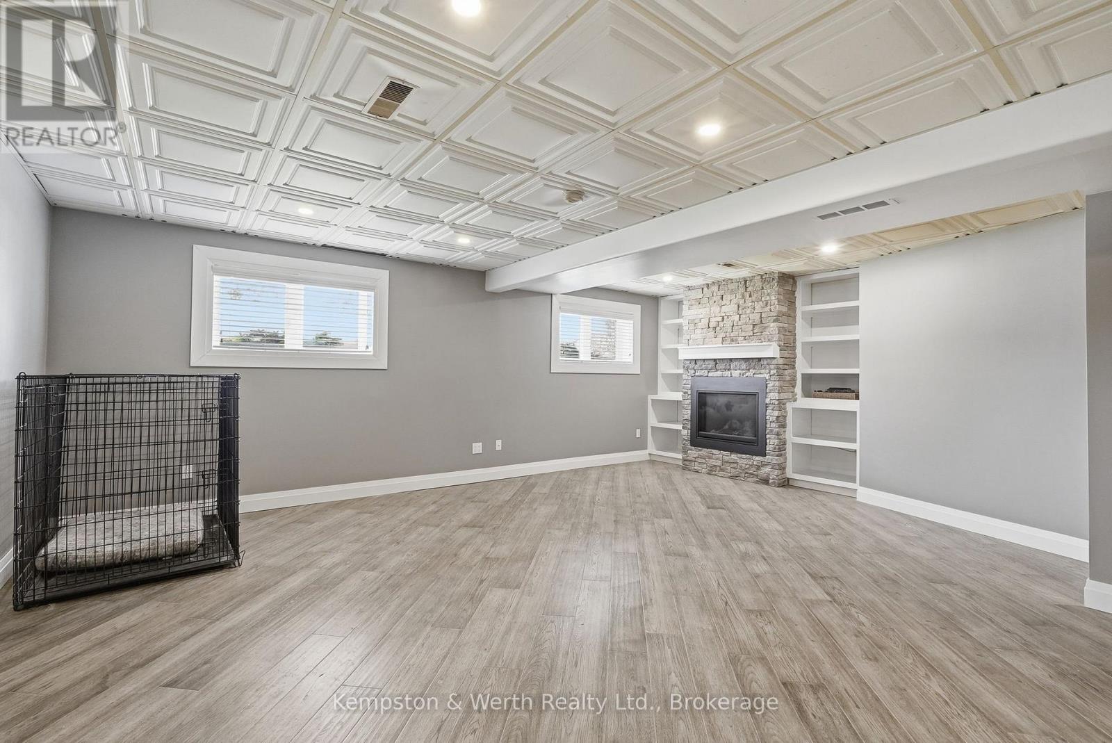 24 JORDAN DRIVE - 25