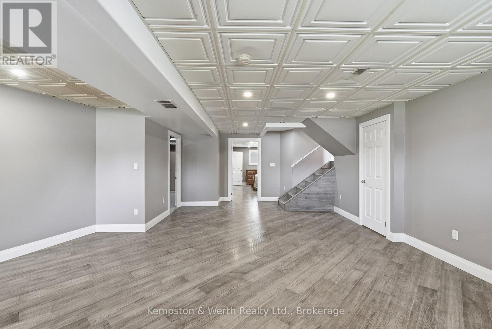 24 JORDAN DRIVE - 27