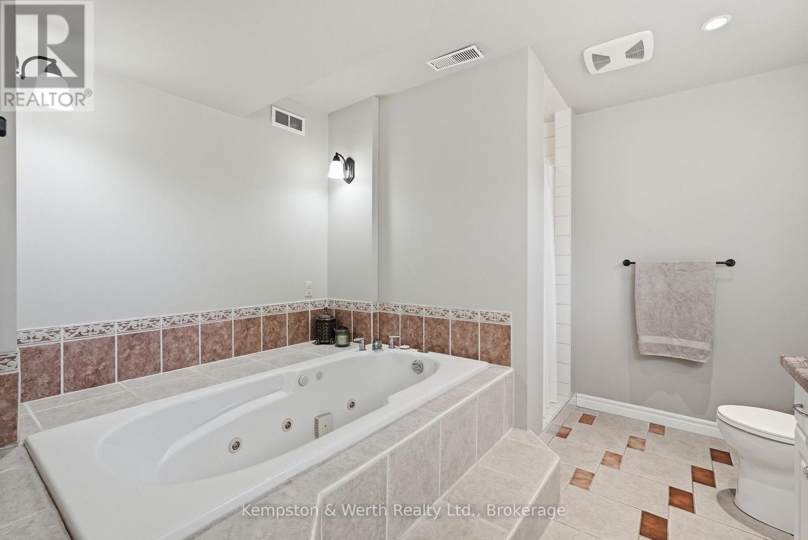 24 JORDAN DRIVE - 32
